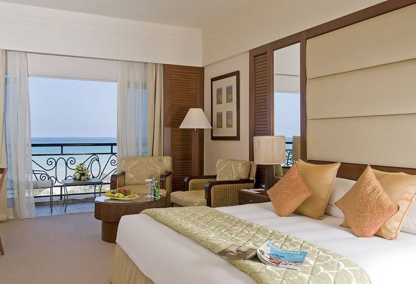 Номер Executive, Danat Jebel Dhanna Resort