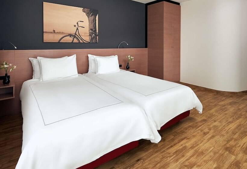 Номер Superior, Park Plaza Amsterdam Airport