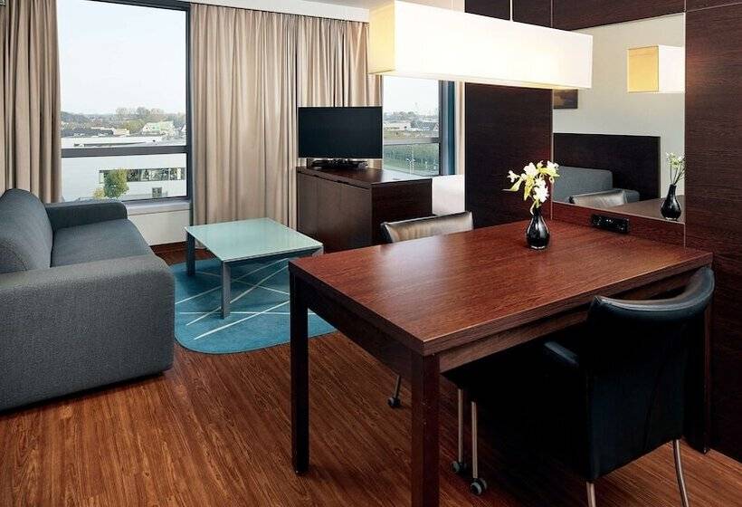 Номер Executive, Park Plaza Amsterdam Airport
