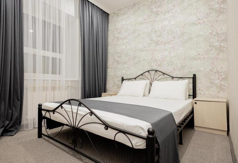 Standard Room, Rush