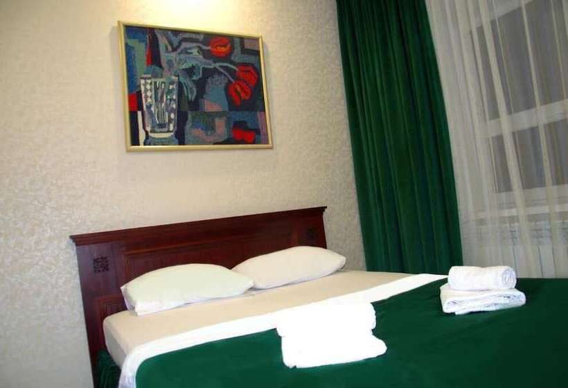 Standard Room, Rush