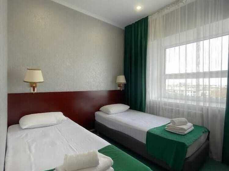 Standard Room, Rush