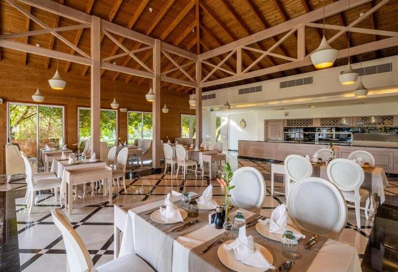 Вилла 3 Спальни, Bellis Deluxe Hotel & Heated For Winter Aqua Park