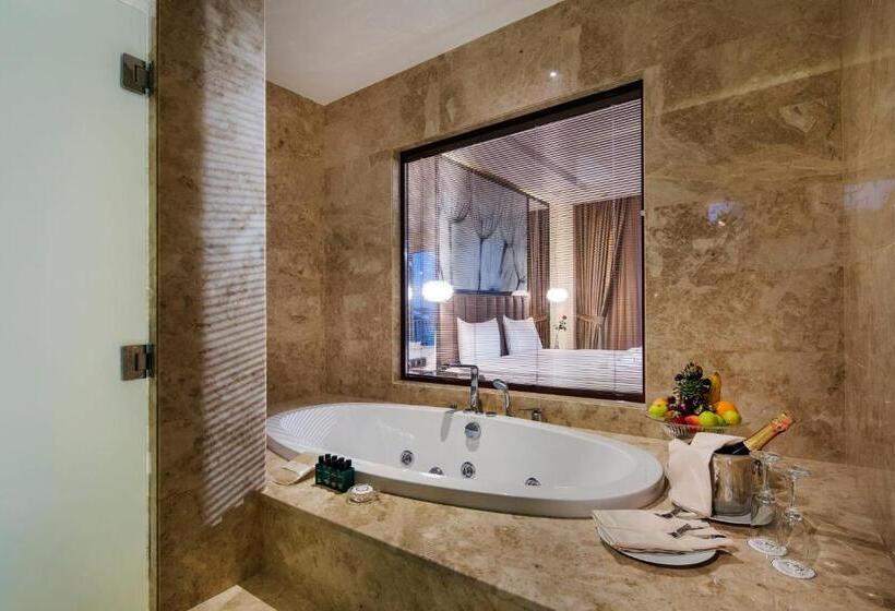 Вилла 3 Спальни, Bellis Deluxe Hotel & Heated For Winter Aqua Park