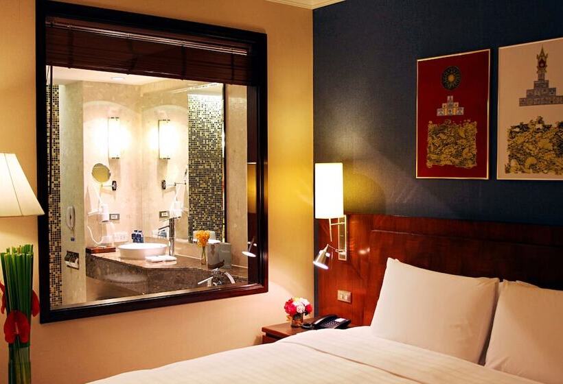 Полулюкс, Novotel Bangkok Suvarnabhumi Airport