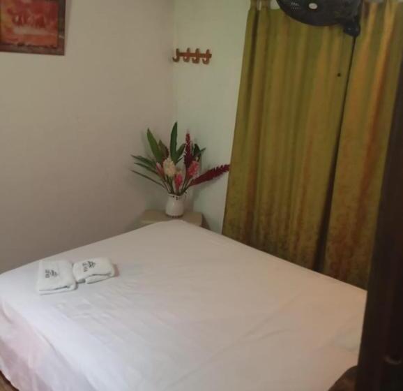 스탠다드 룸, Hostal Los Wichos