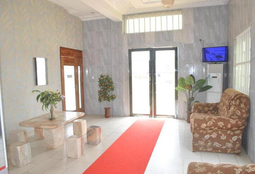 اتاق استاندارد سه نفره, White Horse Hotel Cotonou