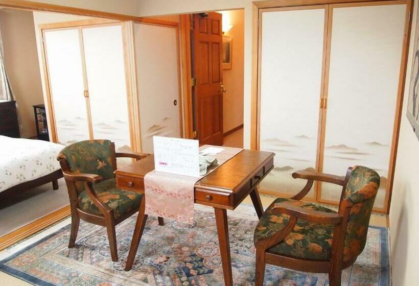 Номер Стандарт, Petit Hotel Corinthian