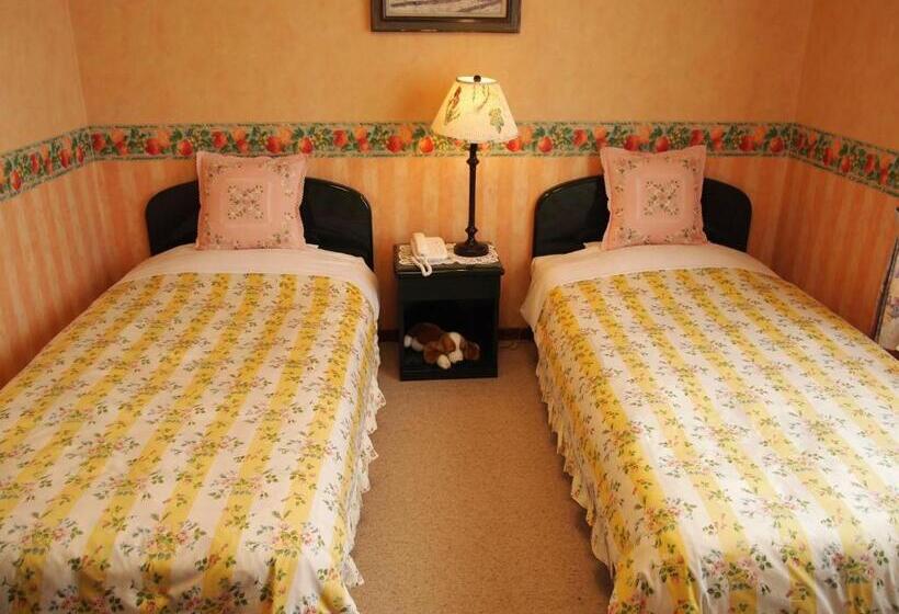 Номер Стандарт, Petit Hotel Corinthian