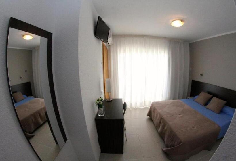 テラス付きスタンダードルーム, Hostal Tahiti Rs