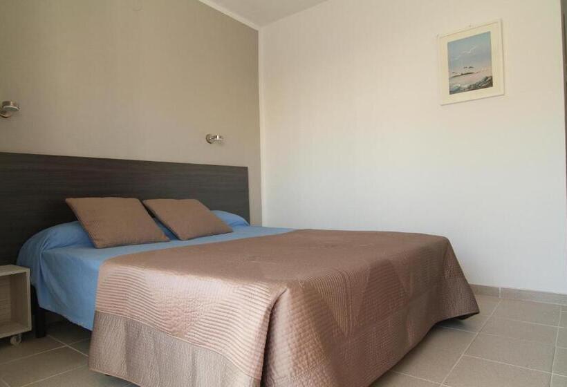 スタンダードルーム, Hostal Tahiti Rs