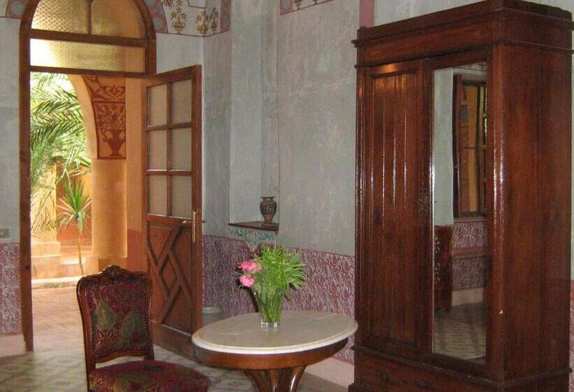 اتاق لوکس, Al Moudira