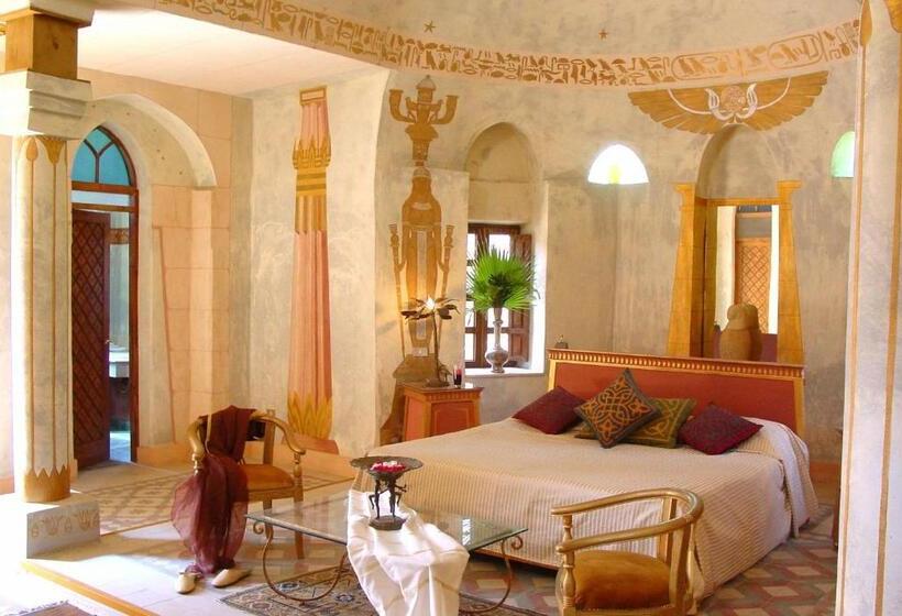 سوییت جونیور, Al Moudira