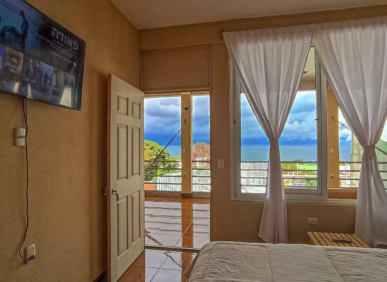 اتاق لوکس با تخت بزرگ, Millennium Apartment