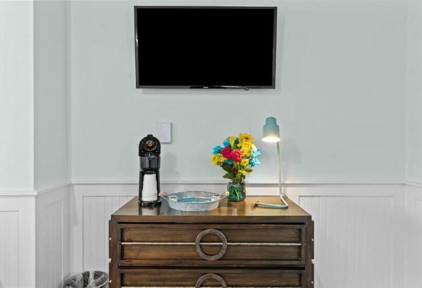 Номер Deluxe Кровать Кинг, Loggerhead Inn And Suites