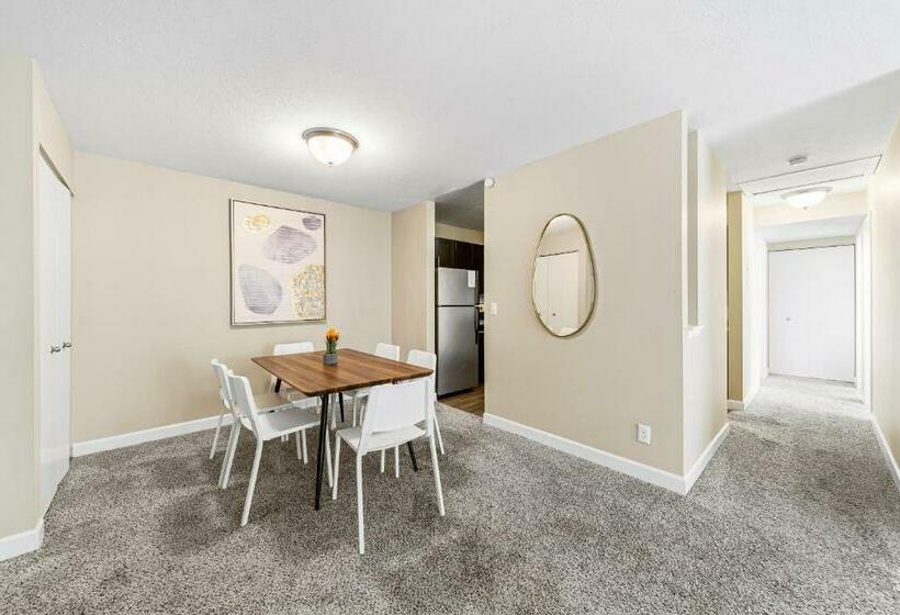 Apartamento 2 Quartos, Kasa Downtown South Bend