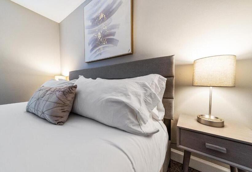 Apartamento 2 Quartos, Kasa Downtown South Bend