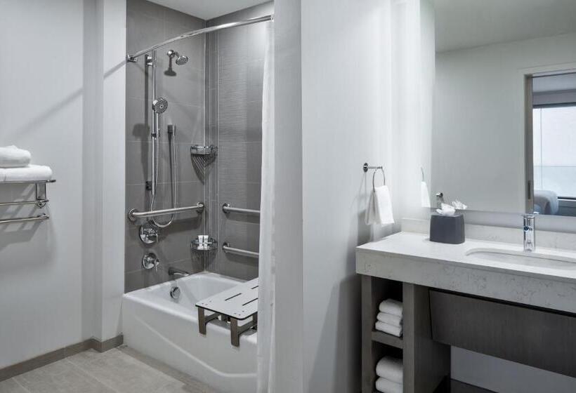 장애인을 위한 스위트, Hyatt House Denver Aurora