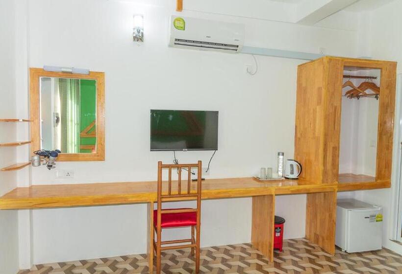 اتاق استاندارد با بالکن, Chao Guest House