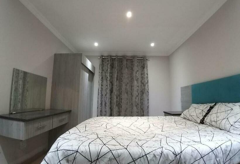 Шале 1 Спальня, Vaal Marina Resort