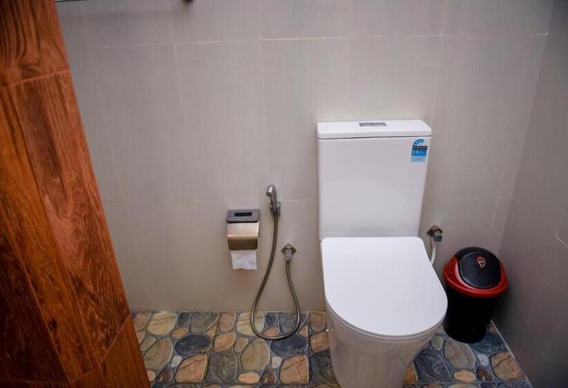 Семейный Номер Superior, Double Lake View Tissa & Safari
