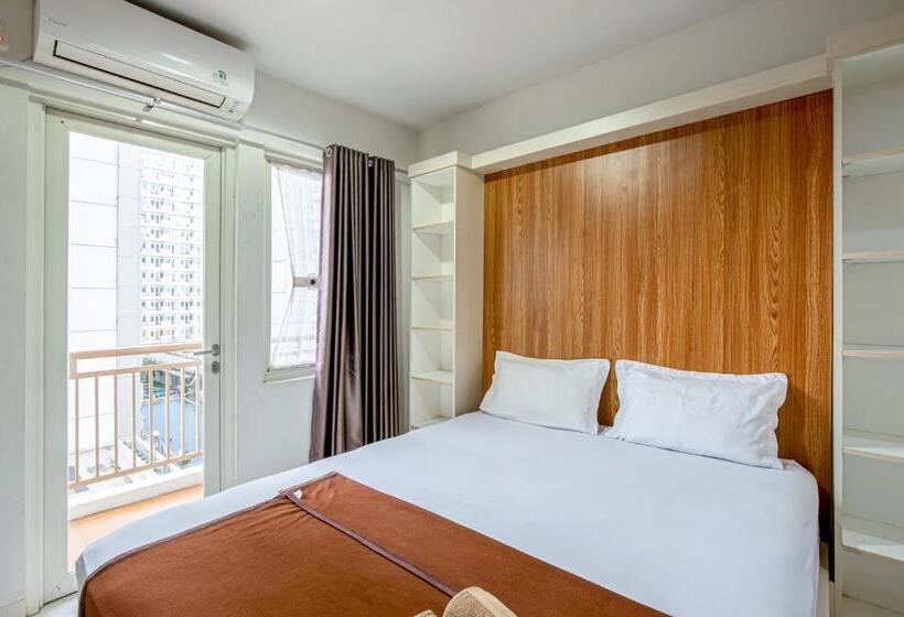 Номер Superior, Skyview Sentul Tower Apartments