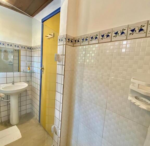 سوئیت با بالکن, Vila Pequeá Pousada Ilhabela