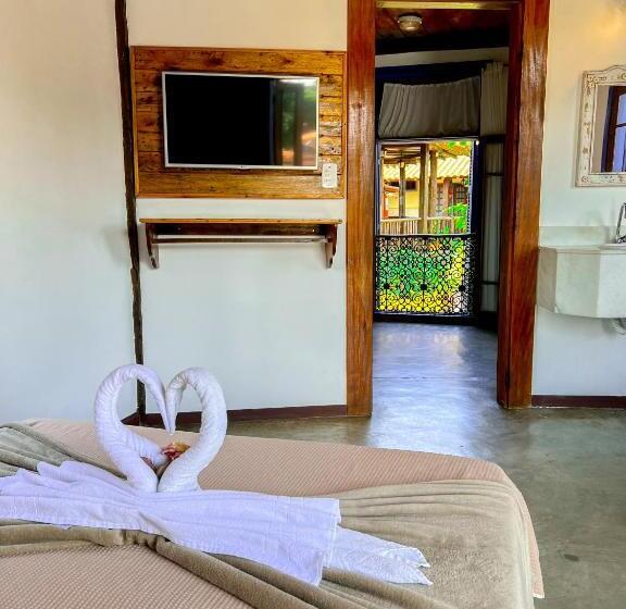 سوئیت با بالکن, Vila Pequeá Pousada Ilhabela