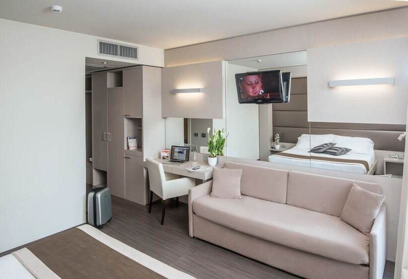 スイート, As Hotel Dei Giovi