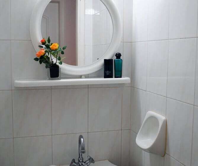 آپارتمان 3 خوابه, Marita's Apartments