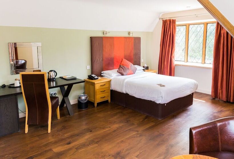 Номер Стандарт, Great Hallingbury Manor & Lodges