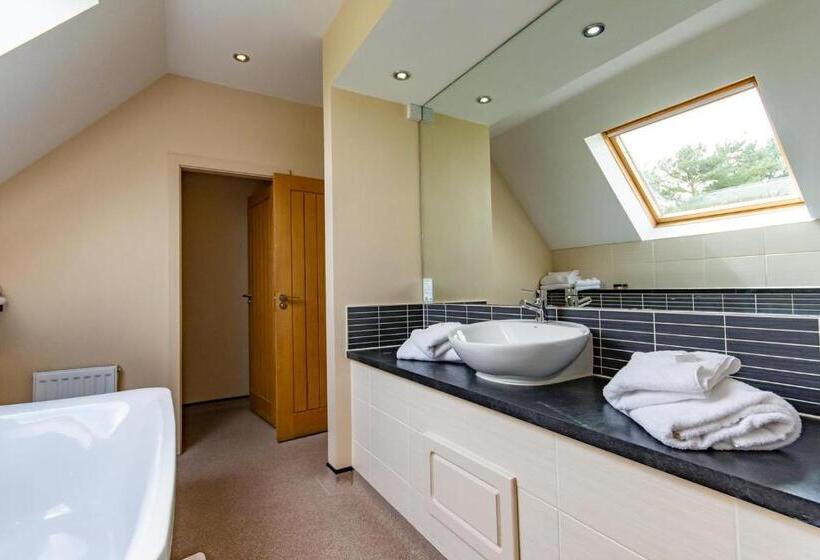 Номер Superior, Great Hallingbury Manor & Lodges