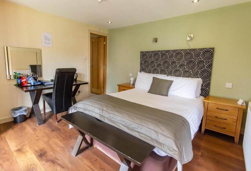 Номер Стандарт, Great Hallingbury Manor & Lodges
