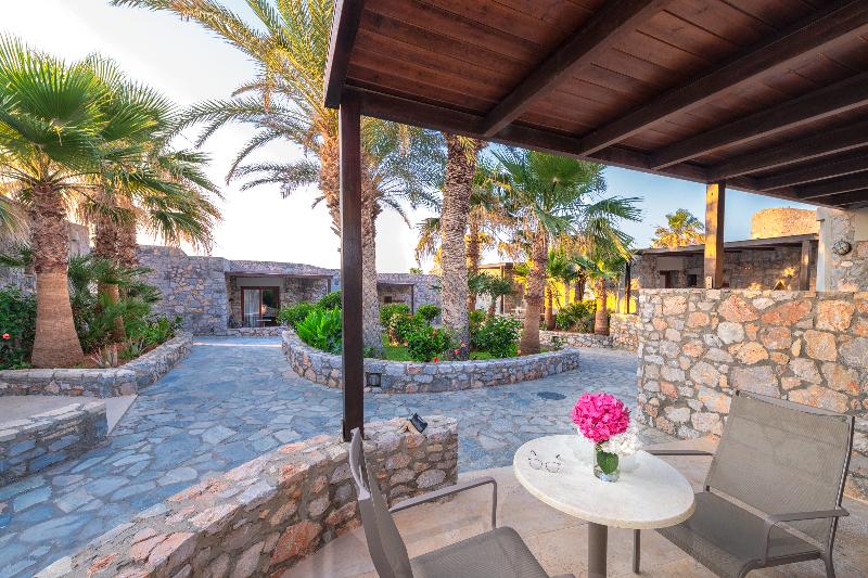 Бунгало Стандарт Вид на Сад, Ikaros Beach, Luxury Resort & Spa   Adults Only