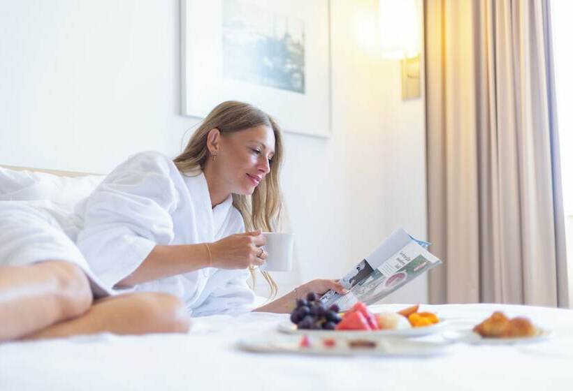 Executive Room, Novotel Istanbul Zeytinburnu