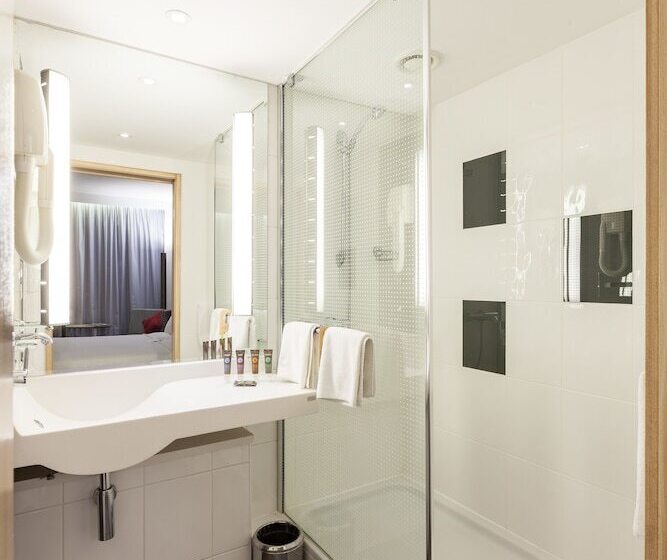 Standard Room, Novotel Istanbul Zeytinburnu