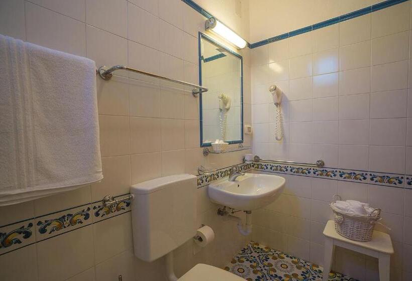 Семейный Номер, Villa Maria