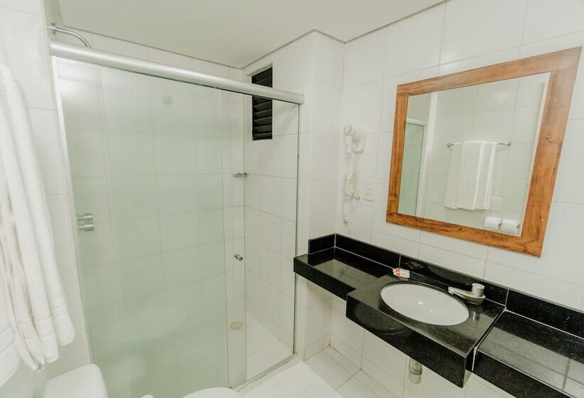 Четырехместный Номер Стандарт, D8 Hotel Express