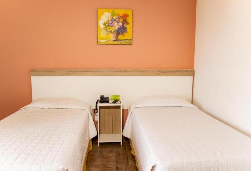 Quarto Executivo, Bristol Upper Curitiba Alto Da Xv