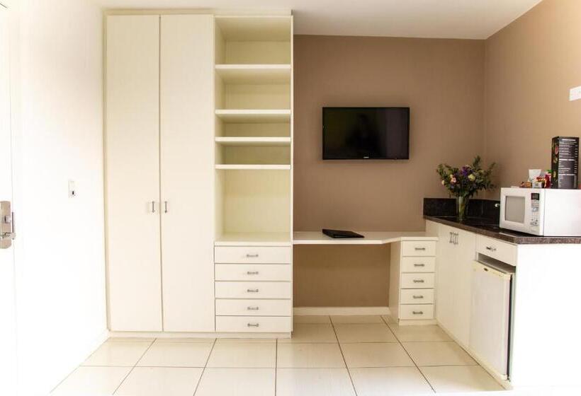 Quarto Executivo, Bristol Upper Curitiba Alto Da Xv