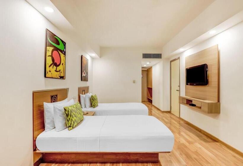 Номер бизнес-класса, Lemon Tree Hotel, Ahmedabad