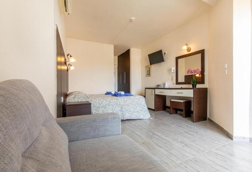 Номер Deluxe с Гидромассажем, Venezia Resort