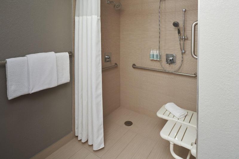 اتاق استاندارد با تخت بزرگ, Courtyard By Marriott Fort Lauderdale Weston