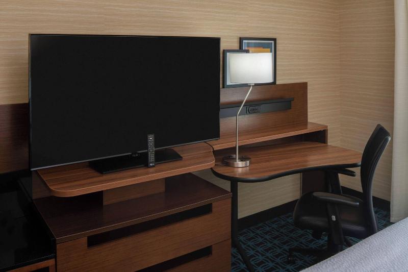 Люкс Кровать Кинг, Fairfield Inn & Suites By Marriott Batesville