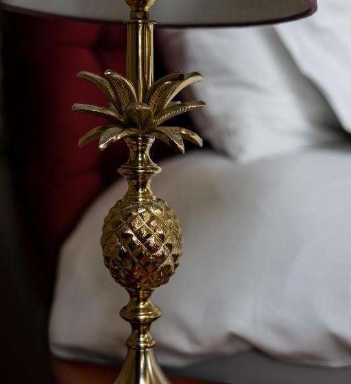 Номер Стандартный с Видом, Western Isles Hotel