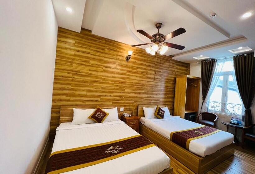 Habitación Cuádruple Estándar, Thanh Thủy