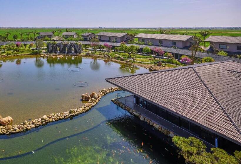 اتاق لوکس با چشم‌انداز, Kobi Onsen Resort Hue, Affiliated By Melia
