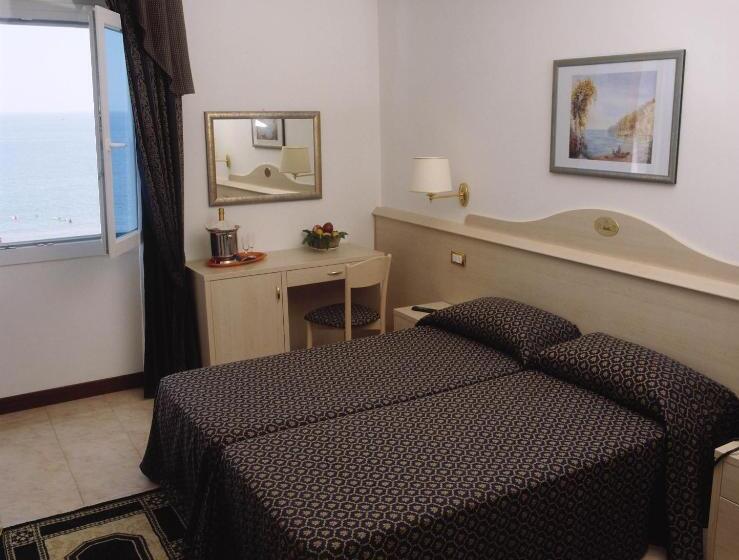 Triple Room Sea View, Caravelle&minicaravelle