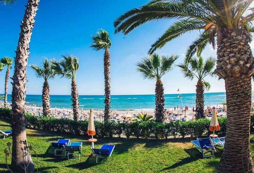 Трехместный Номер Deluxe Вид на Море, Mclub Lipari