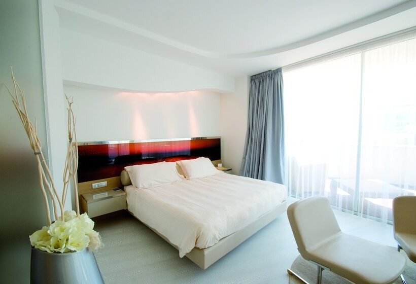 Полулюкс, Waldorf  Premier Resort